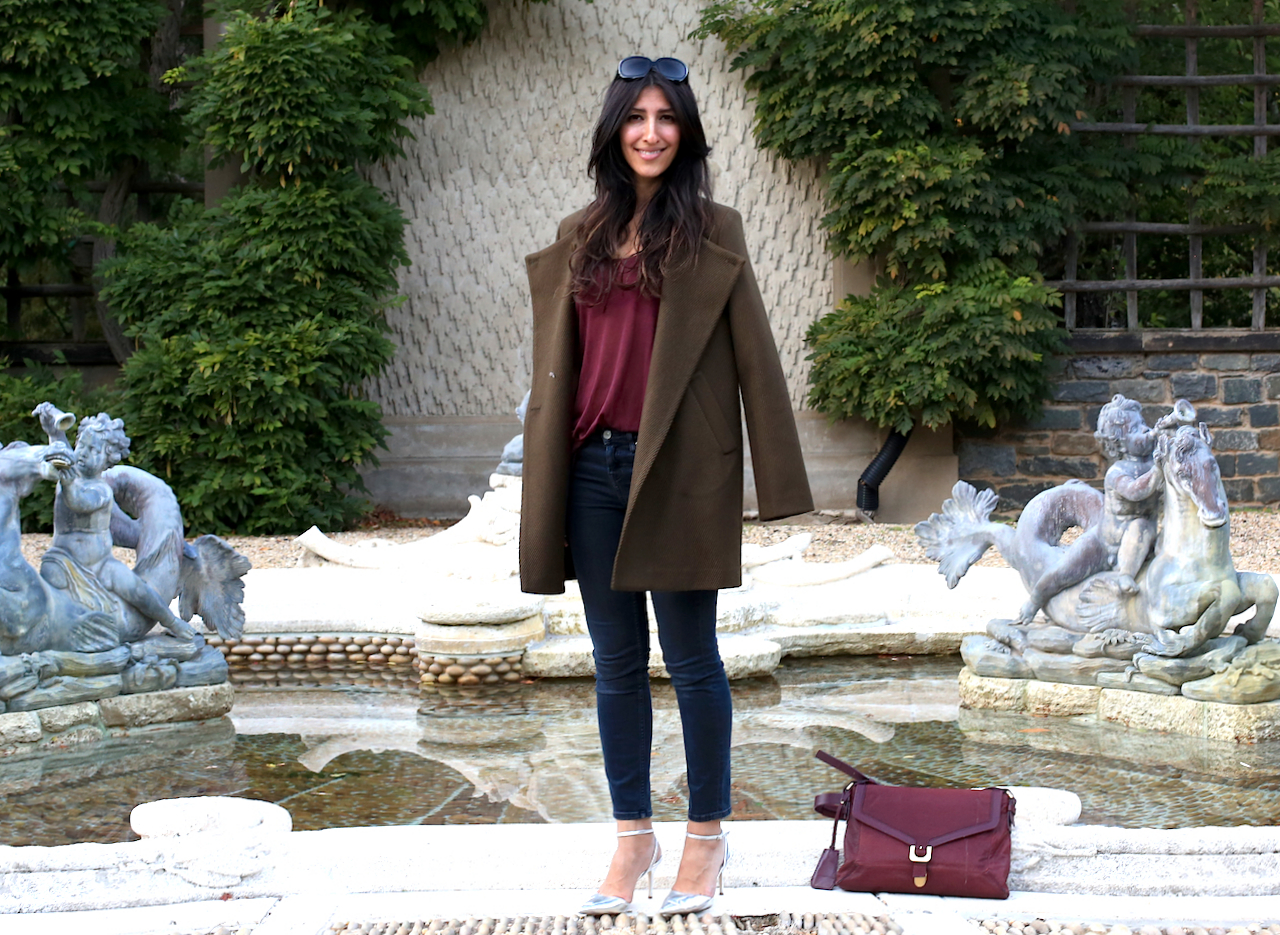 dumbarton-oaks-pebble-garden-fountain-theory-jacket-standing-smiling